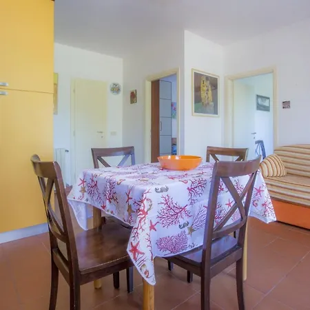 Apartment Aiali *